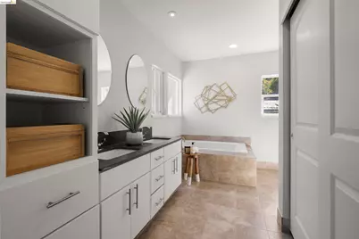 3920 Edgemoor Pl, Oakland, CA 94605 - Photo 31