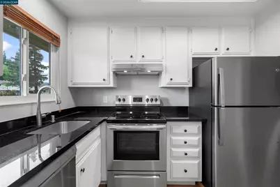 38 Meadowbrook Ave, Pittsburg, CA 94565 - Photo 11