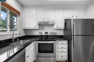 38 Meadowbrook Ave, Pittsburg, CA 94565 - Photo 11