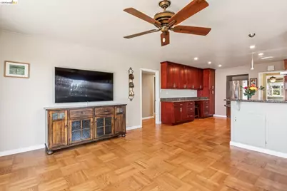 11023 Cameron Ave, Oakland, CA 94605 - Photo 21