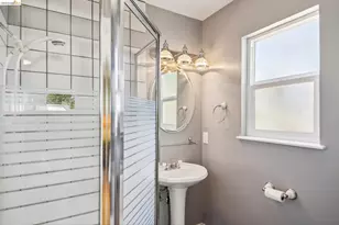 11023 Cameron Ave, Oakland, CA 94605 - Photo 29