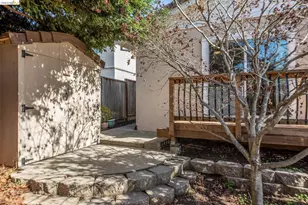 11023 Cameron Ave, Oakland, CA 94605 - Photo 47