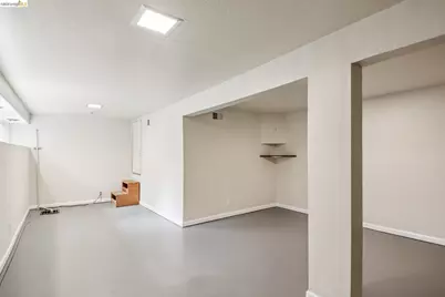 11023 Cameron Ave, Oakland, CA 94605 - Photo 37