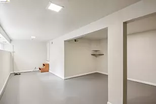 11023 Cameron Ave, Oakland, CA 94605 - Photo 37