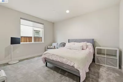 5444 Gray Pine Way, Antioch, CA 94531 - Photo 9