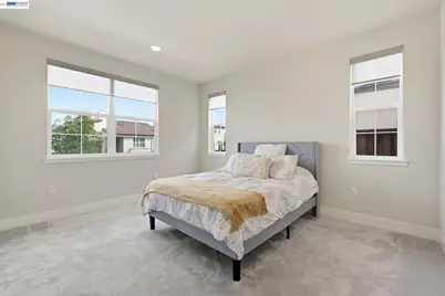 5444 Gray Pine Way, Antioch, CA 94531 - Photo 5