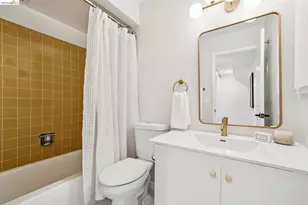 1925 Manzanita Dr, Oakland, CA 94611 - Photo 37