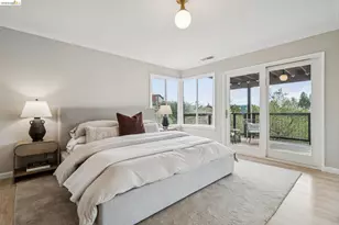 1925 Manzanita Dr, Oakland, CA 94611 - Photo 27