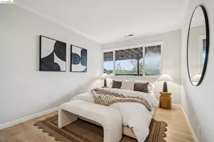 1925 Manzanita Dr, Oakland, CA 94611 - Photo 33