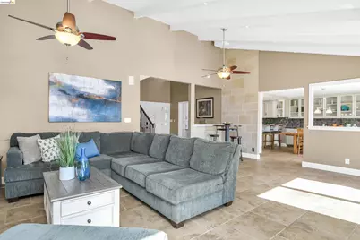 5761 Salmon Ct, Discovery Bay, CA 94505 - Photo 15