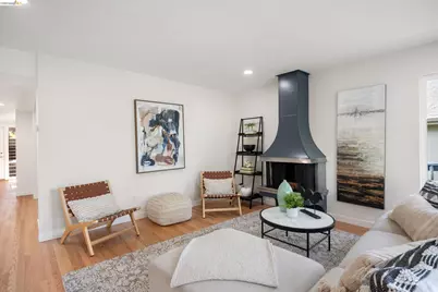 22 Rydal Ct, Oakland, CA 94611 - Photo 5