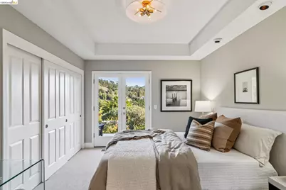 7084 Westmoorland Dr, Berkeley, CA 94705 - Photo 27