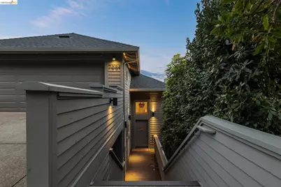 7084 Westmoorland Dr, Berkeley, CA 94705 - Photo 55