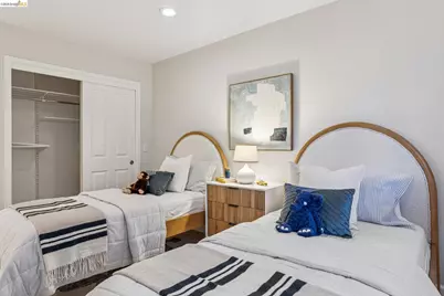 7084 Westmoorland Dr, Berkeley, CA 94705 - Photo 43