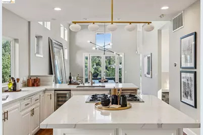 7084 Westmoorland Dr, Berkeley, CA 94705 - Photo 19