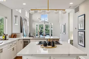 7084 Westmoorland Dr, Berkeley, CA 94705 - Photo 19