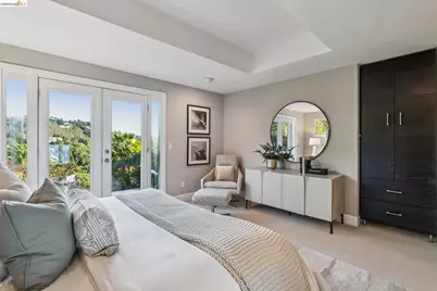 7084 Westmoorland Dr, Berkeley, CA 94705 - Photo 35