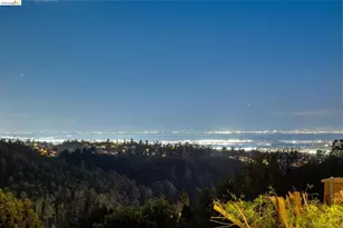 7084 Westmoorland Dr, Berkeley, CA 94705 - Photo 57