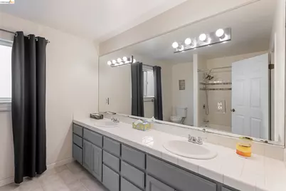 2745 Butters Drive, Oakland, CA 94602 - Photo 25
