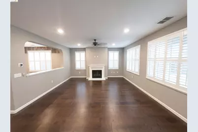 8581 Pinehollow Cir, Discovery Bay, CA 94505 - Photo 3