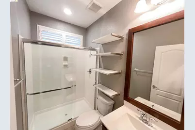 8581 Pinehollow Cir, Discovery Bay, CA 94505 - Photo 9