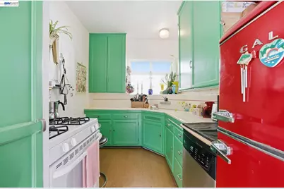 1682 Oxford St, Berkeley, CA 94709 - Photo 7