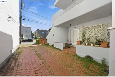 1682 Oxford St, Berkeley, CA 94709 - Photo 31