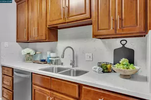 2137 Otis Dr, Alameda, CA 94501 - Photo 17