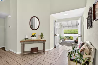 38821 Canyon Heights Dr, Fremont, CA 94536 - Photo 5