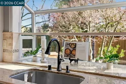 10 Crown Valley Ct, Danville, CA 94506 - Photo 21