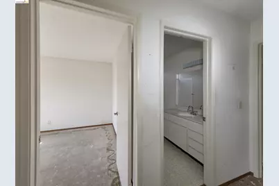 8093 Del Monte Ave, Newark, CA 94560 - Photo 13