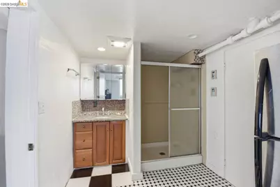 2809 Macdonald Ave, Richmond, CA 94804 - Photo 15
