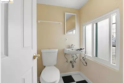2809 Macdonald Ave, Richmond, CA 94804 - Photo 13
