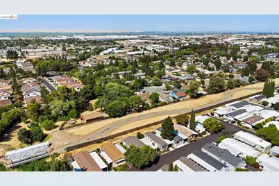 156 Tiki Ln, Pittsburg, CA 94565 - Photo 33