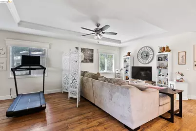 156 Tiki Ln, Pittsburg, CA 94565 - Photo 5