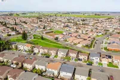 1255 Day Light Dr, Merced, CA 95348 - Photo 31