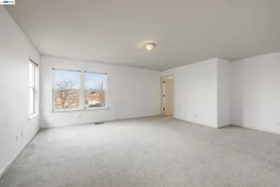 1255 Day Light Dr, Merced, CA 95348 - Photo 13