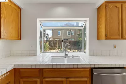 370 Gristmill Dr, Brentwood, CA 94513 - Photo 29