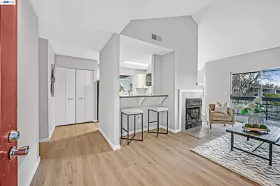 7815 Canyon Meadow Cir #H, Pleasanton, CA 94588 - Photo 5