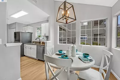 7815 Canyon Meadow Cir #H, Pleasanton, CA 94588 - Photo 9