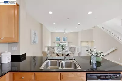 35185 11th St, Union City, CA 94587 - Photo 23