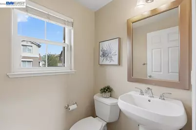 35185 11th St, Union City, CA 94587 - Photo 13