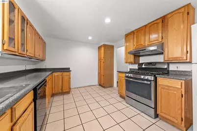 2102 Overhill Rd, Concord, CA 94520 - Photo 9