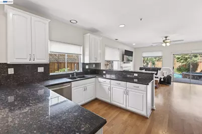 1360 Toulon Ct, Livermore, CA 94551 - Photo 17