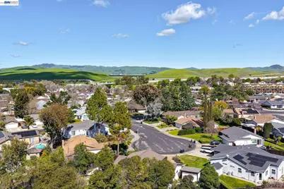 1360 Toulon Ct, Livermore, CA 94551 - Photo 45