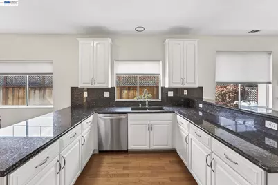 1360 Toulon Ct, Livermore, CA 94551 - Photo 15