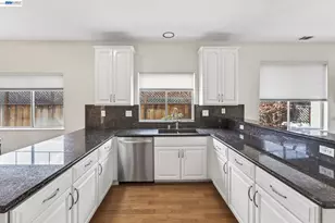 1360 Toulon Ct, Livermore, CA 94551 - Photo 15