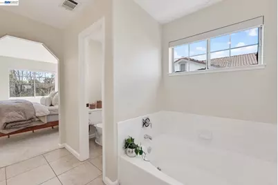 1360 Toulon Ct, Livermore, CA 94551 - Photo 25