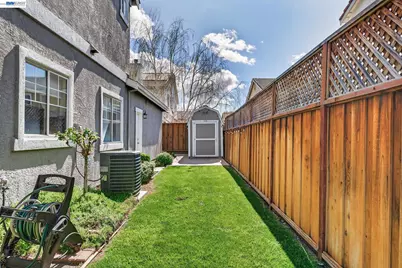 1360 Toulon Ct, Livermore, CA 94551 - Photo 39