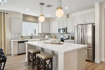 1504 Millennium Way, Fairfield, CA 94533 - Photo 5